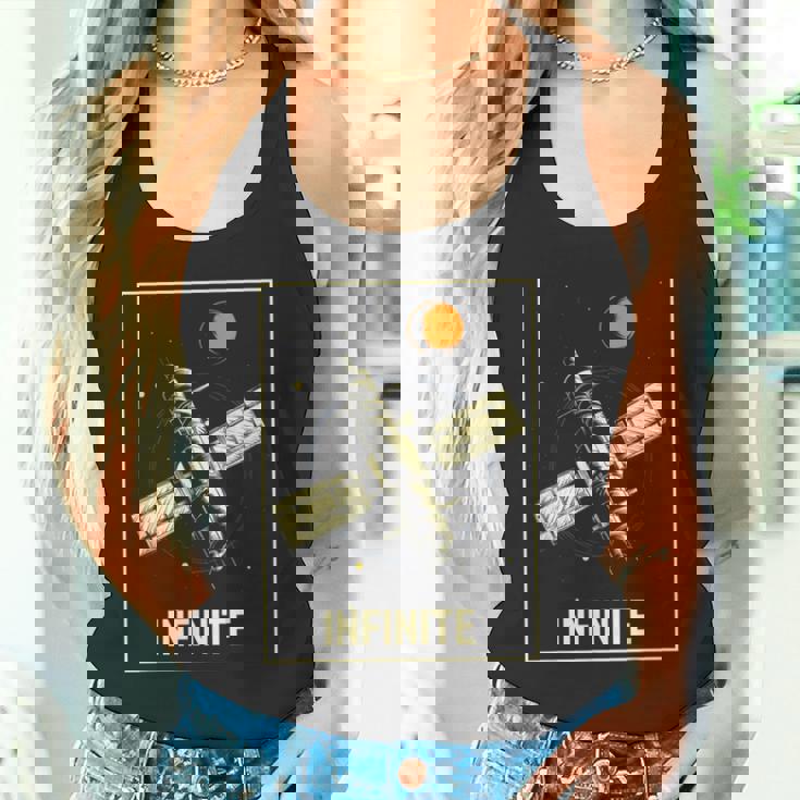 無限宇宙ステーション 衛星 宇宙 ヴィンテージ レトロ コスモス Infinitepacetationtar タンクトップ