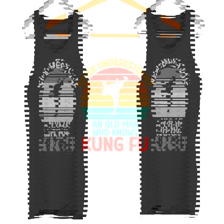 Maiottovalutare Unecchio Che Conosce Il Kung Fu Canotta