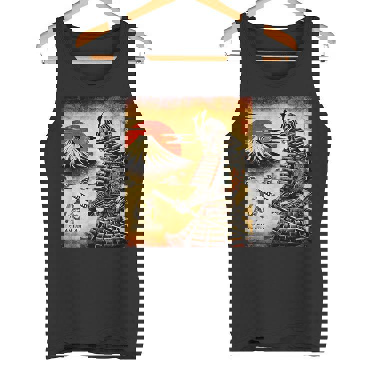 「夜明けの富士山と壮大な侍戦士」 タンクトップ