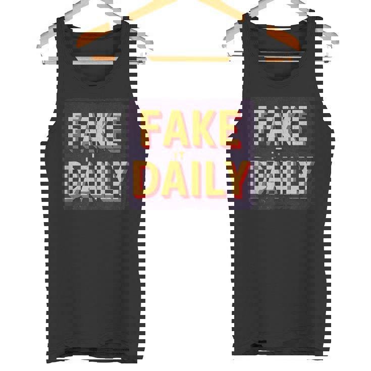 素晴らしいフェイクイットデイリーステートメントエンブレム。 タンクトップ