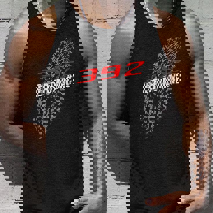 392 パフォーマンス 64 タイヤマーク レースカー タンクトップ 彼への贈り物