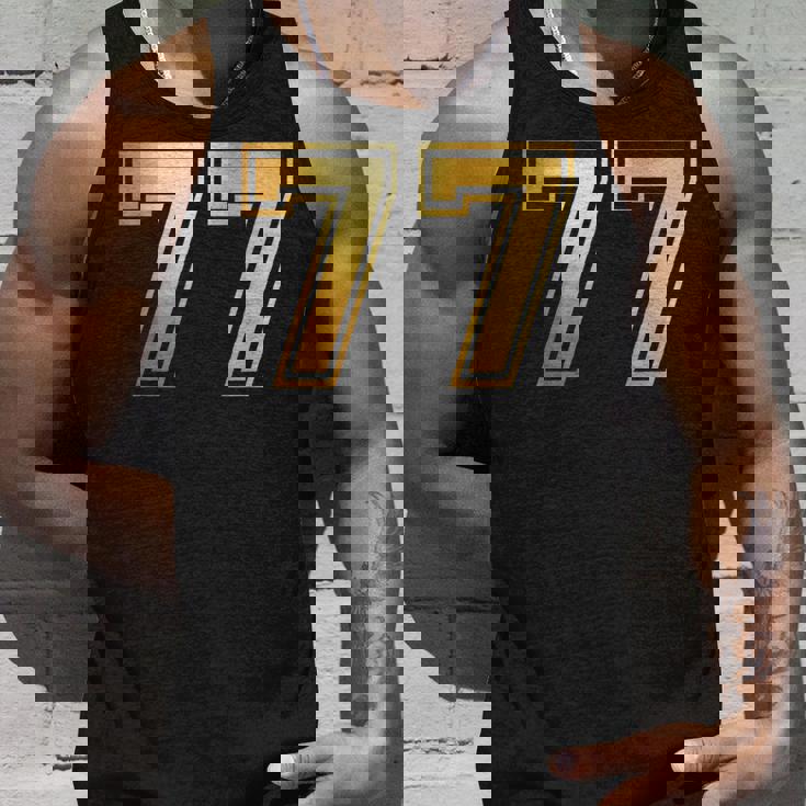 77 ナンバーセブンティセブンチーム スポーツ グラフィック 代表チームマッチング タンクトップ 彼への贈り物