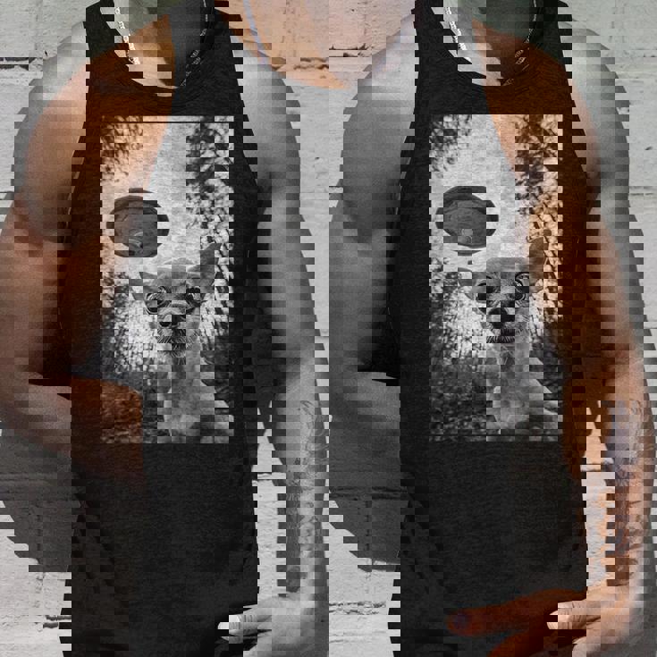 Alien Ufo Meme Chihuahua エイリアン Ufo ミーム チワワ タンクトップ 彼への贈り物