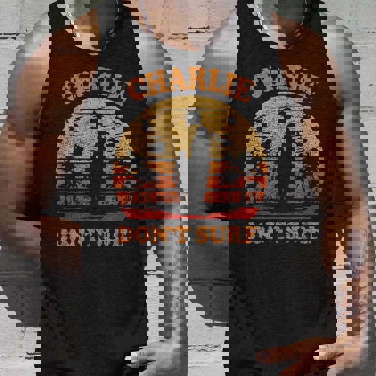 Charlie Does Noturf In The Militaryietnam War タンクトップ 彼への贈り物