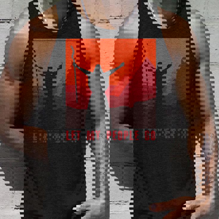 Moses Parts The Redea ユダヤ人 過越祭 ホリデー タンクトップ 彼への贈り物