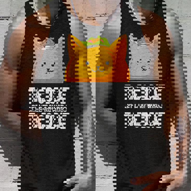 Tacocatpelled Backwards Is Tacocat ファニータコスキャットギフト タンクトップ 彼への贈り物