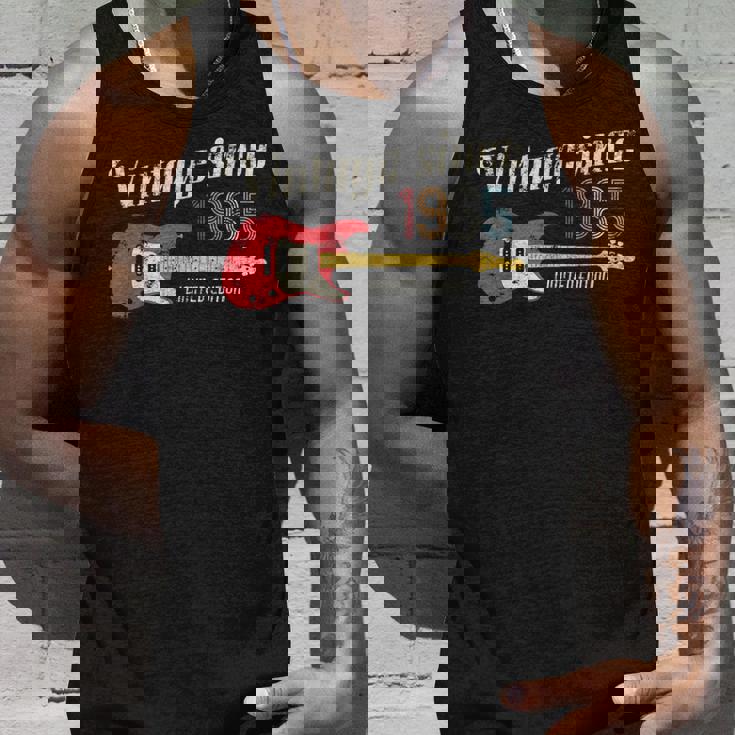 Vintageince 1965 Birthday Party ギターギタリストミュージシャン タンクトップ 彼への贈り物