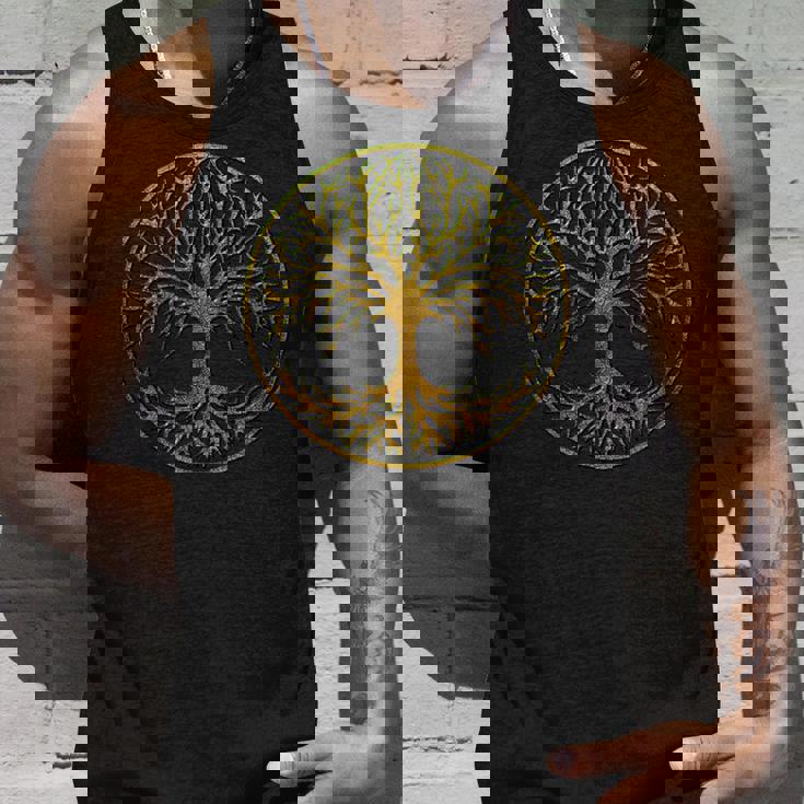 Yggdrasil、ケルトの生命の木、北欧神話tシャツ タンクトップ 彼への贈り物