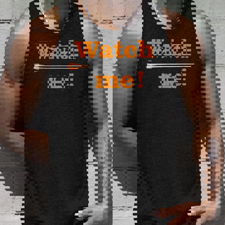 「 Watch Me 」最高の音楽監督に贈られる面白い音楽指揮者のミーム 「 Music Conductor 」 タンクトップ 彼への贈り物