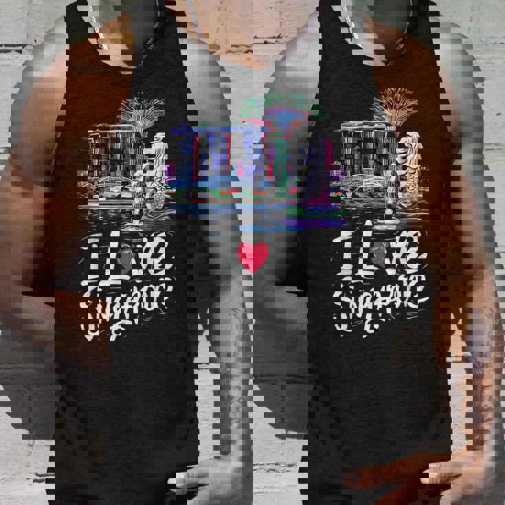 「I Loveingapore Citykyline」とマーライオンのデザイン。 タンクトップ 彼への贈り物