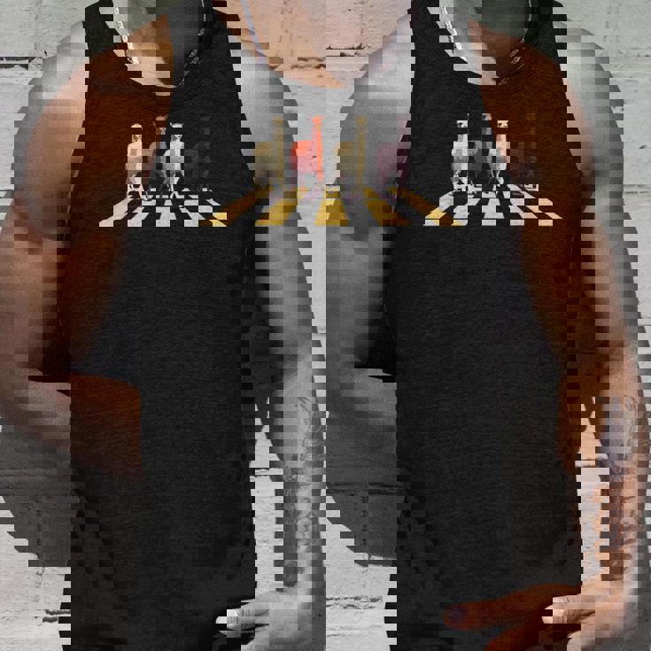 アビーストリートロードを横断する面白いラマアルパカ タンクトップ 彼への贈り物