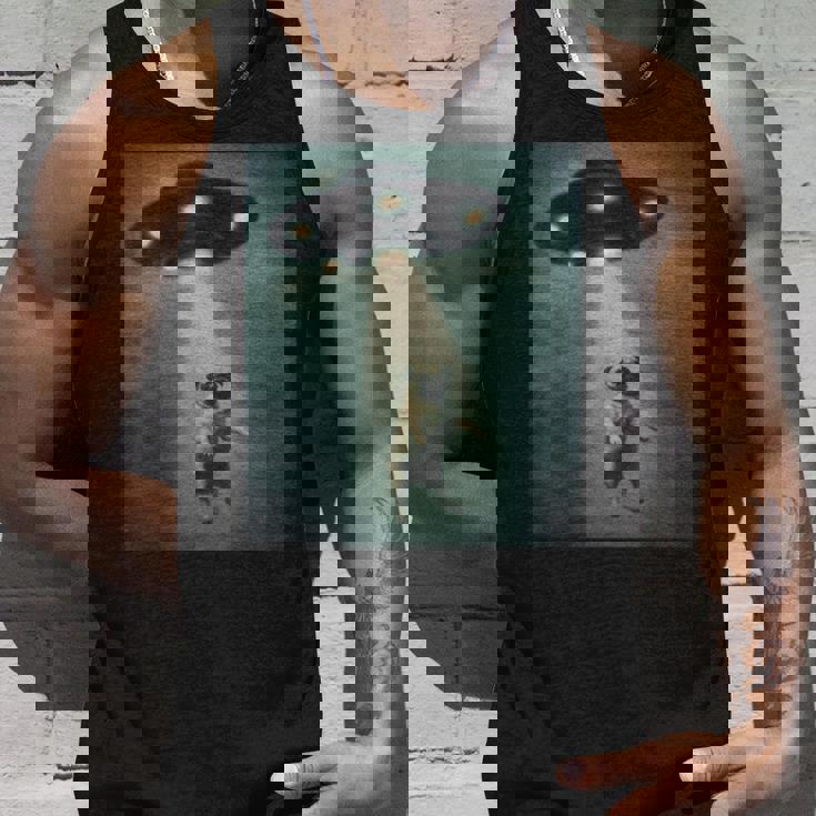 エイリアン誘拐パグ Ufo 面白い宇宙犬デザイン タンクトップ 彼への贈り物