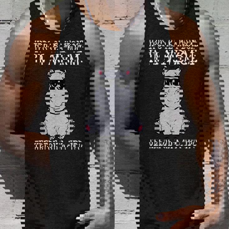 カバはすごいだから私はカバの面白いカバだ タンクトップ 彼への贈り物