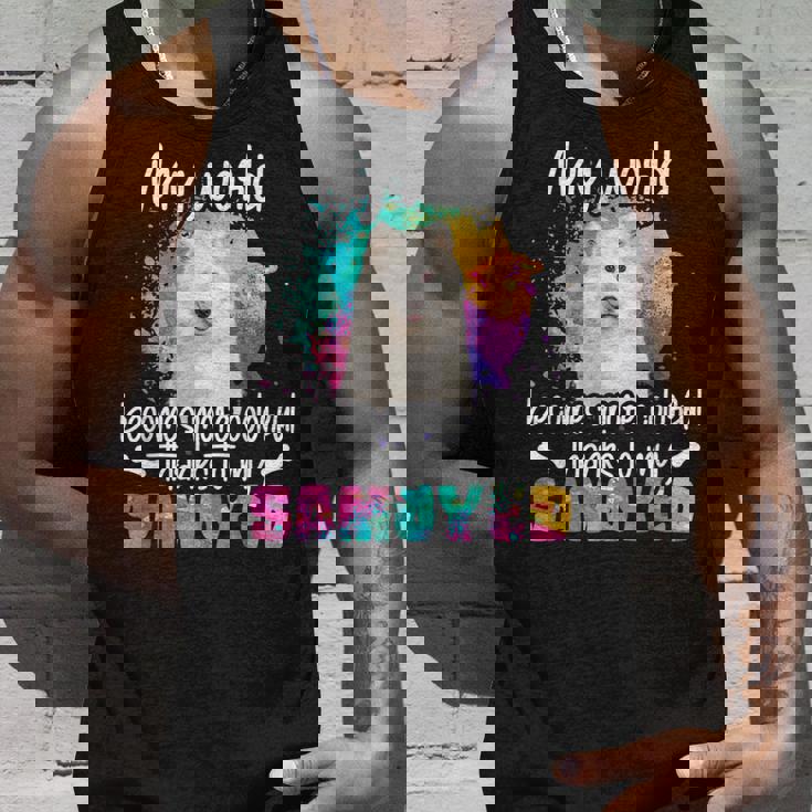 カラフルな世界 サモエド 犬 前足 犬のママ 服 ママ サモエドのアクセサリー 犬の学校 犬の飼い主 タンクトップ 彼への贈り物