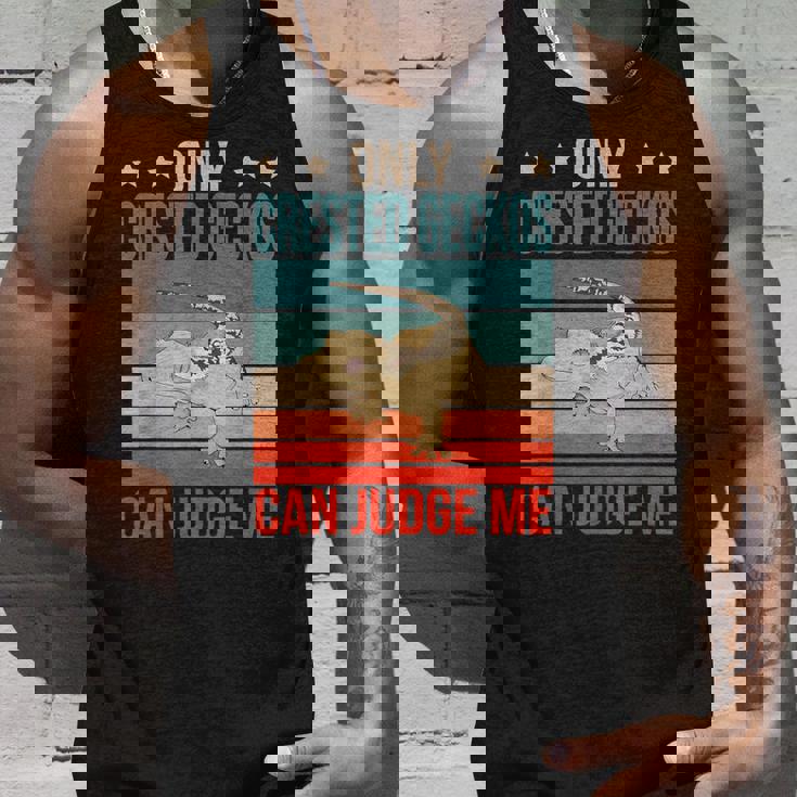 クレステッド・ゲッコーは私を判断できる 爬虫類 クレステッド・ゲッコー タンクトップ 彼への贈り物