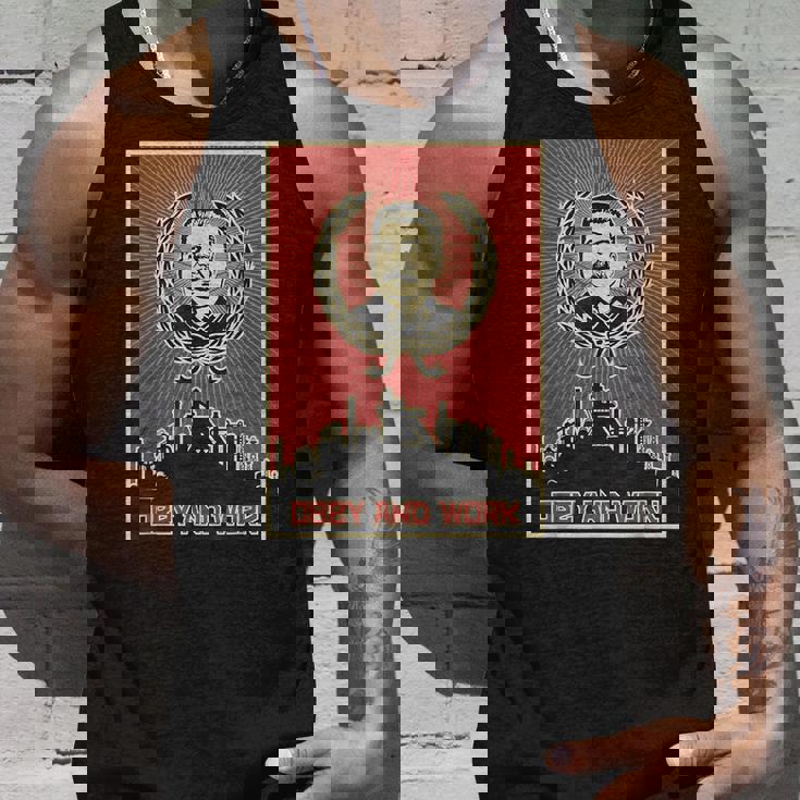 スターリンsovi8ヴィンテージプロパガンダに従い、働きます。 タンクトップ 彼への贈り物