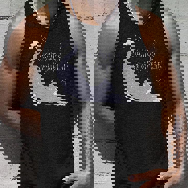 ストレッチは大事！ 猫 ネコ 愛猫 伸び 柔軟 ハチワレ 靴下猫 シンプル かわいい 癒やし メンズ レディース キッズ タンクトップ 彼への贈り物