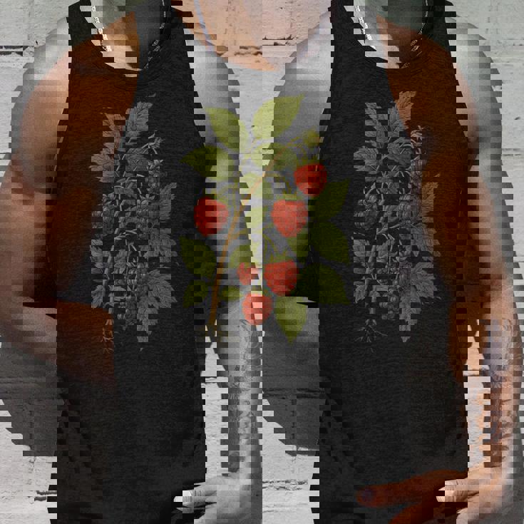 ビンテージボタニカルラズベリー自然アートプリント。 タンクトップ 彼への贈り物