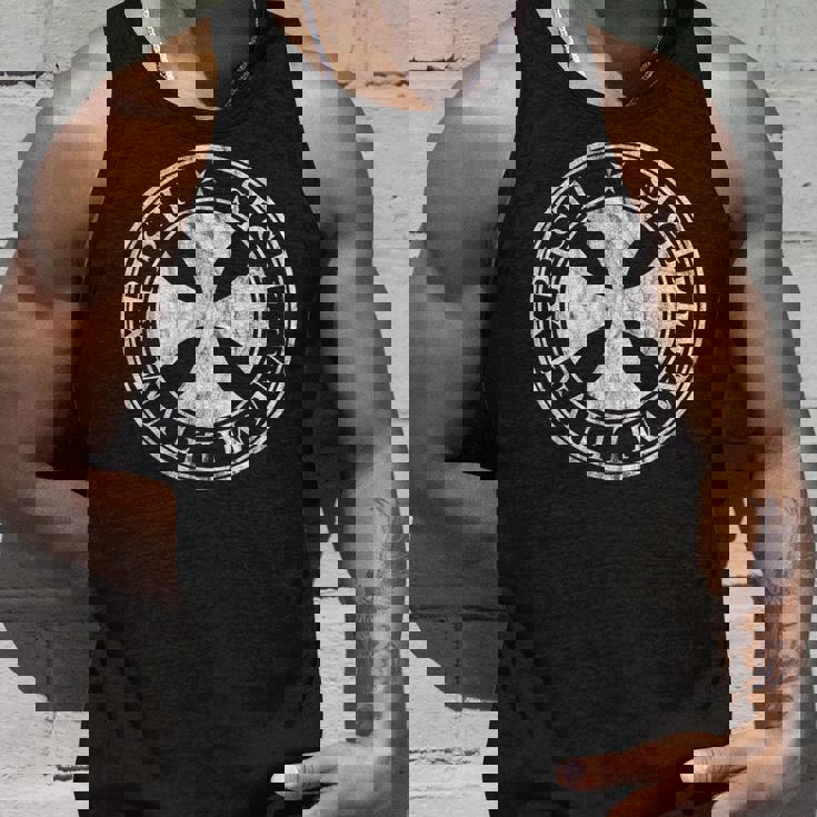 マルタ十字架の紋章 -2Intage タンクトップ 彼への贈り物