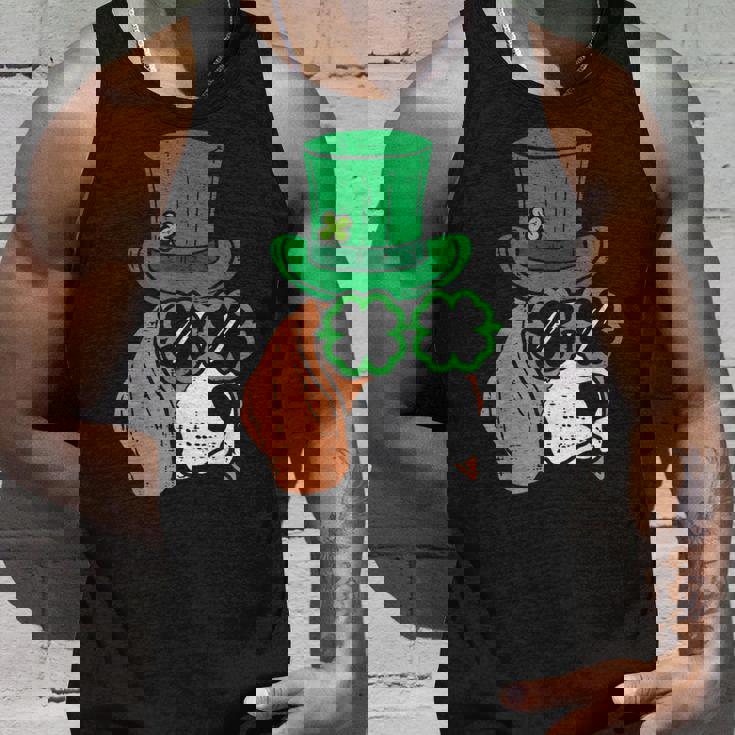 レプラコーン ビーグル シャムロックグラス セントパトリックスデー 犬の贈り物 タンクトップ 彼への贈り物