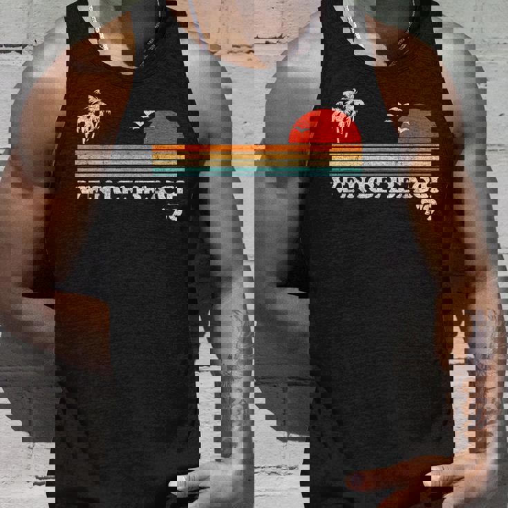 ヴィンテージ ベニス ビーチ カリフォルニア レトロ サンセット サーフィン 70年代のギフト タンクトップ 彼への贈り物