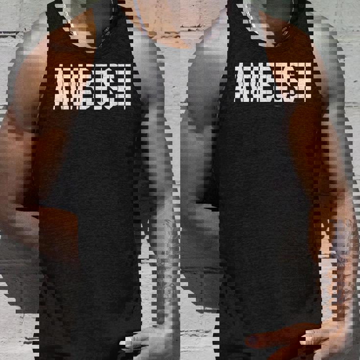 待ち伏せ タンクトップ 彼への贈り物