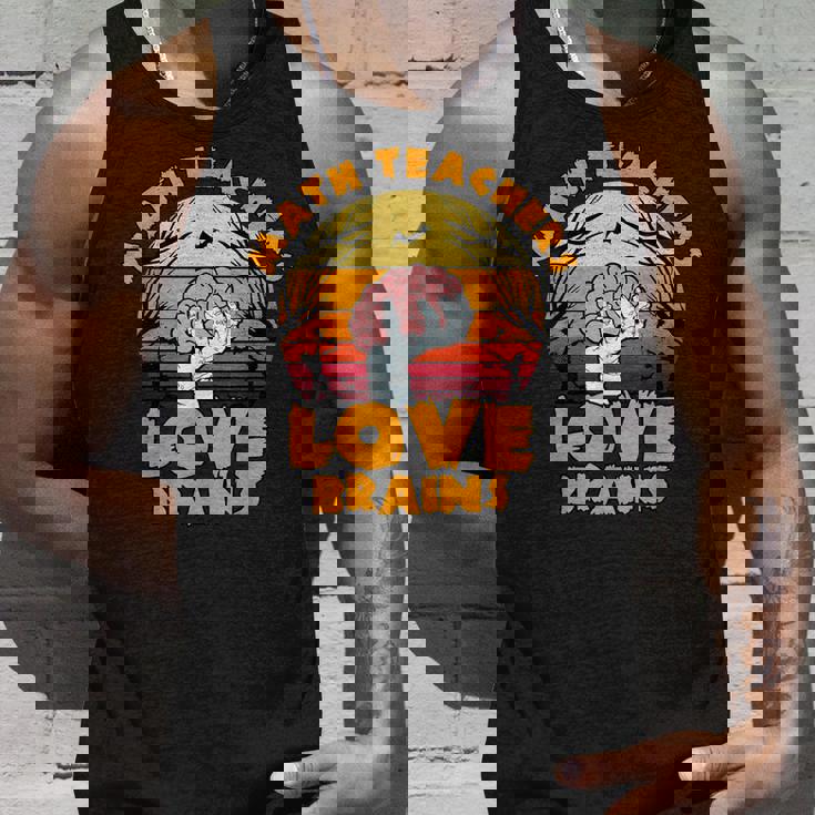 数学教師 Love Brains おもしろハロウィン ゾンビテーマ タンクトップ 彼への贈り物