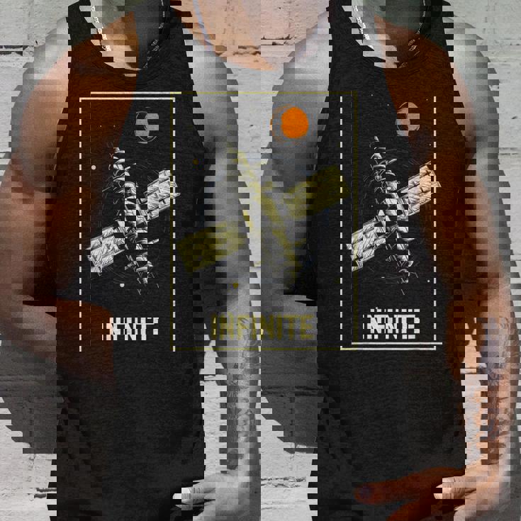 無限宇宙ステーション 衛星 宇宙 ヴィンテージ レトロ コスモス Infinitepacetationtar タンクトップ 彼への贈り物