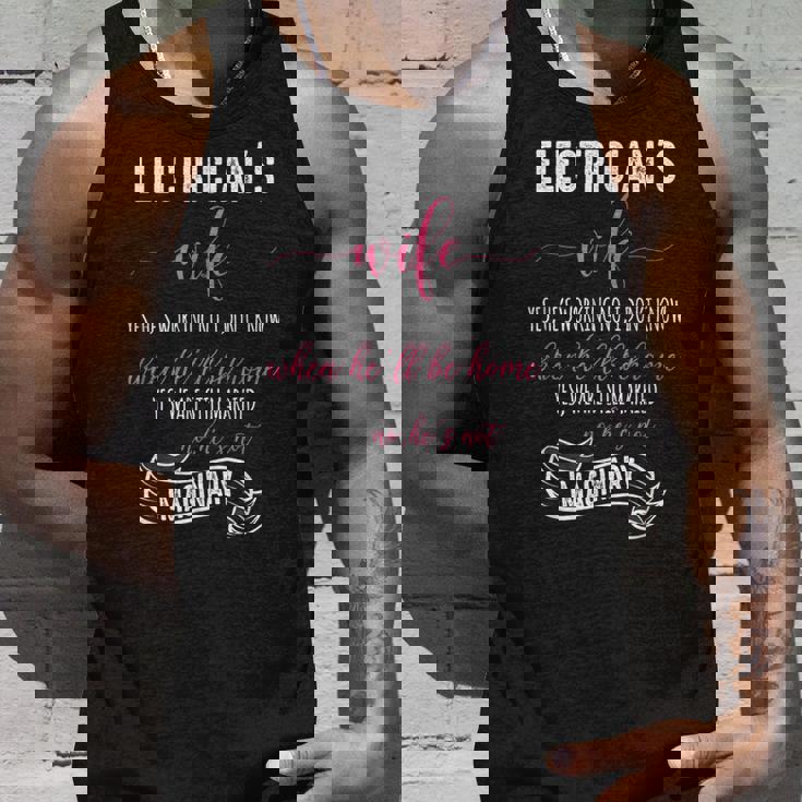 電気技師の妻シャツ 電気技師tシャツ ラインマンギフト タンクトップ 彼への贈り物