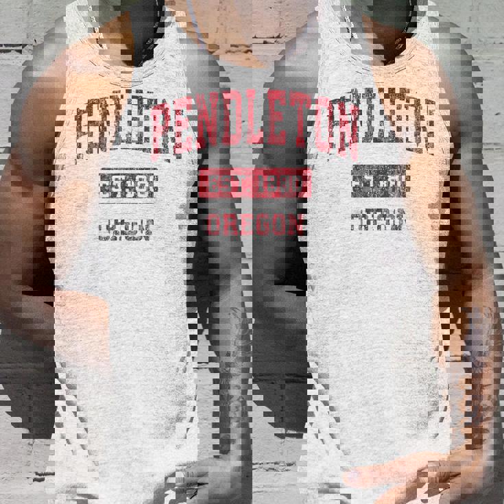 オレゴン州ペンドルトンビンテージスポーツデザインレッドデザイン タンクトップ 彼への贈り物