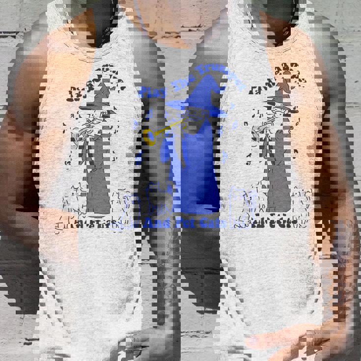 トランペットとペットの猫を弾く タンクトップ 彼への贈り物