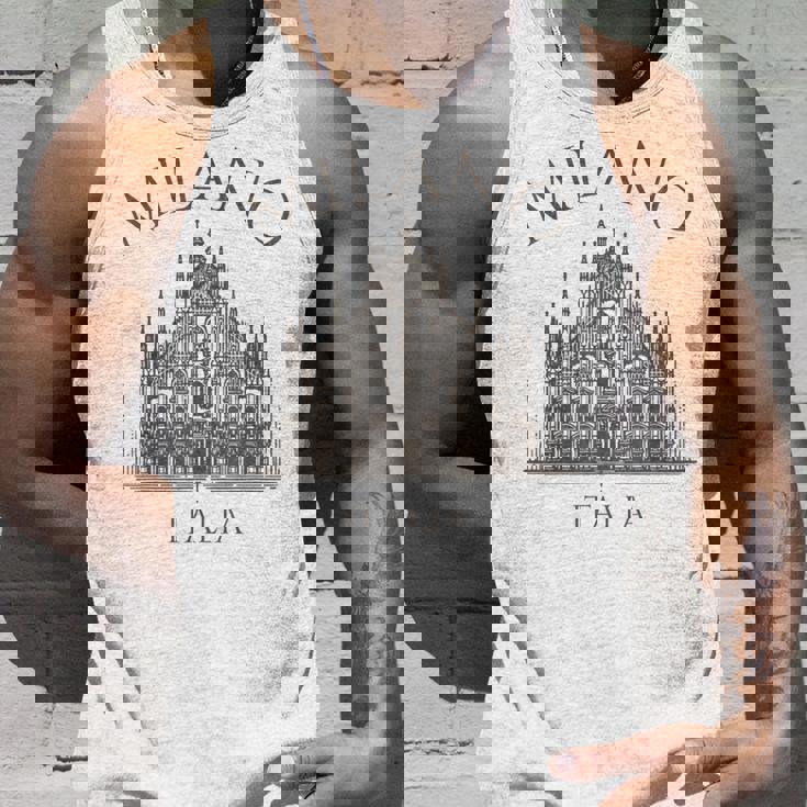 ミラノ イタリア ドゥオーモ 大聖堂 建築 イタリア タンクトップ 彼への贈り物