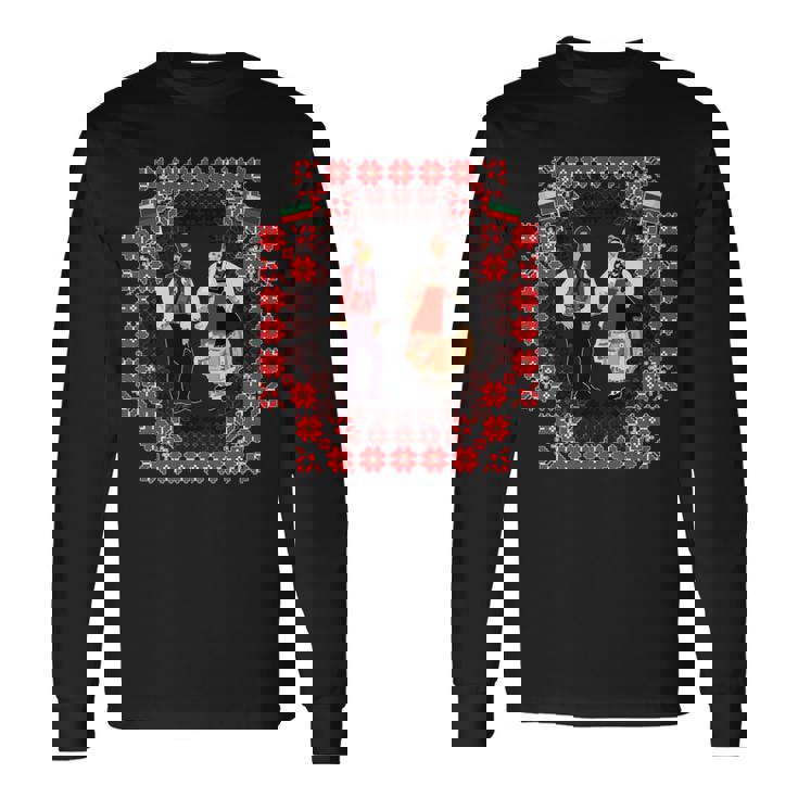 ブルガリアの伝統民族舞踊。ダンサー 長袖tシャツ 長袖Tシャツ