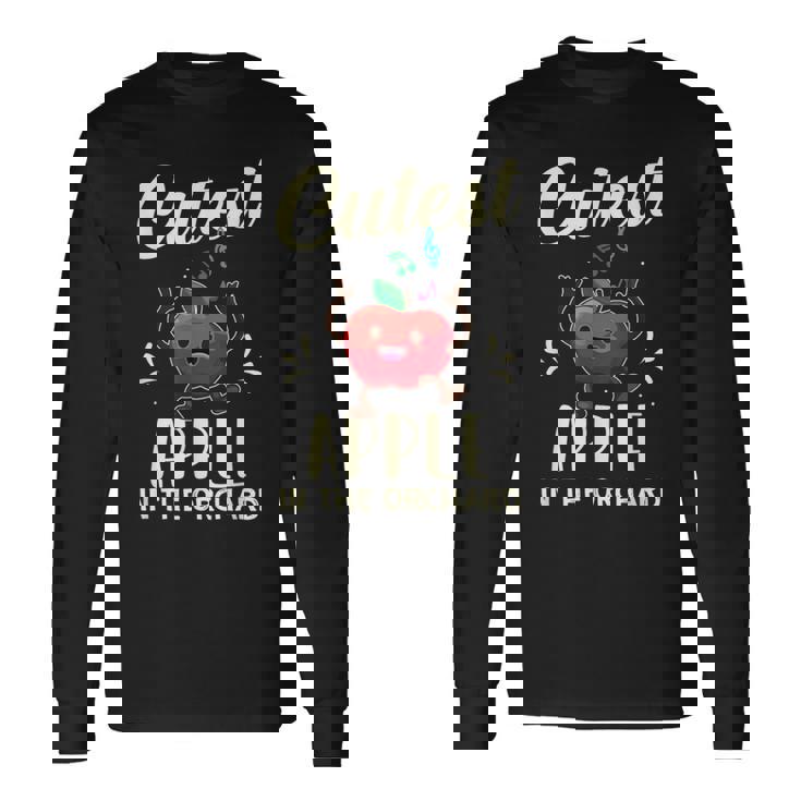 果樹園で一番かわいいリンゴ摘みシーズン。 長袖Tシャツ