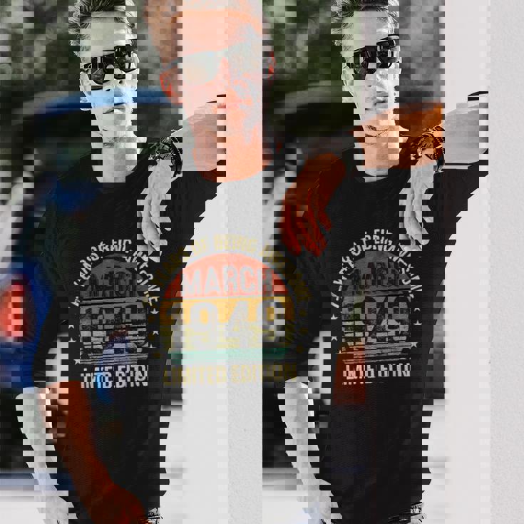 3月の誕生日 Est 1949 限定版 ヴィンテージ 77歳 長袖Tシャツ 彼への贈り物