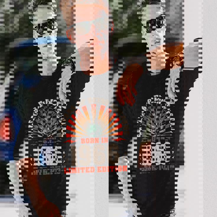 60歳の誕生日 60歳のギタリスト ギター愛好家 1966年生まれ 長袖Tシャツ 彼への贈り物