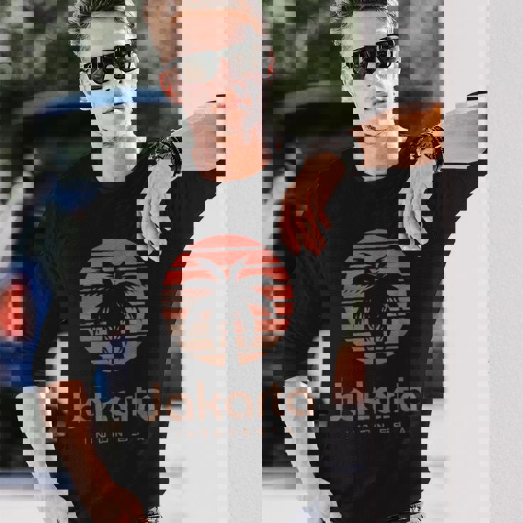 Jakarta インドネシア ジャカルタ 長袖Tシャツ 彼への贈り物