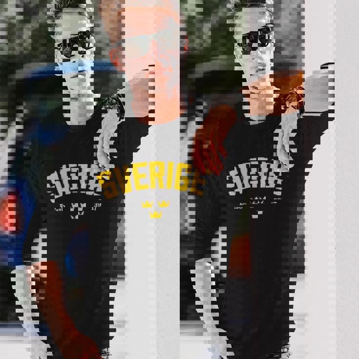 Sverige スウェーデン トレ クロナー スウェーデン ホリデー 長袖Tシャツ 彼への贈り物