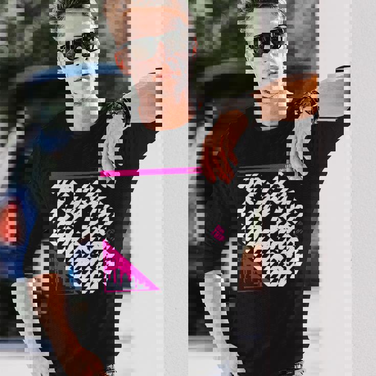 Tokyo New York London Traveling Illustration Graphic s 長袖tシャツ 長袖Tシャツ 彼への贈り物