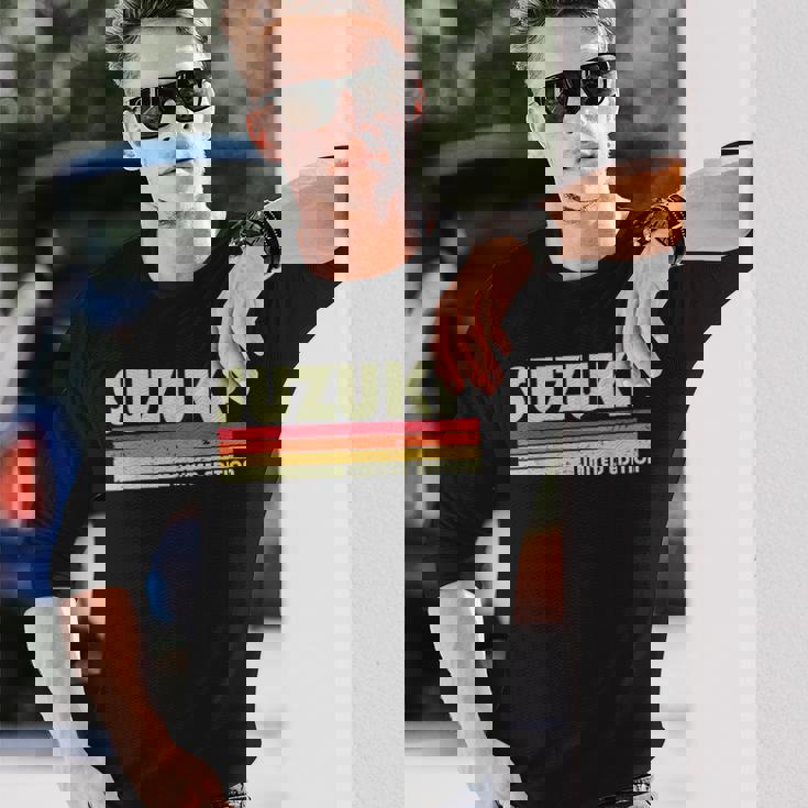 【 鈴木 すずき スズキ 】名字 家族お揃い ギャグ ネタ ウケ狙い 贈り物 ギフト 面白い おもしろ 長袖Tシャツ 彼への贈り物