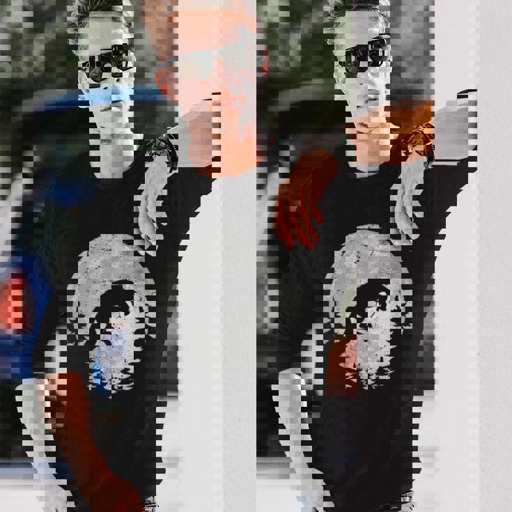 きつね 北海道 ムーンフォックスジャンプ 動物の自然を探している 長袖Tシャツ 彼への贈り物