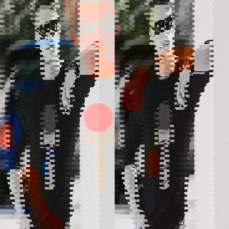 けん玉 日本製ボールとカップシャツ 長袖Tシャツ 彼への贈り物