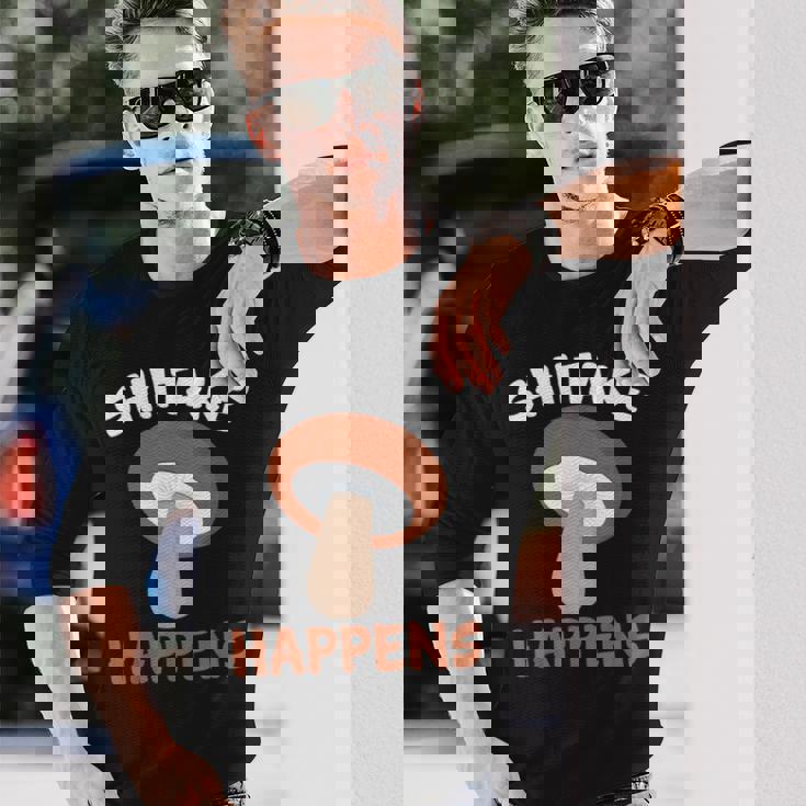 しいたけが起こる 菌類マッシュルーム 長袖Tシャツ 彼への贈り物