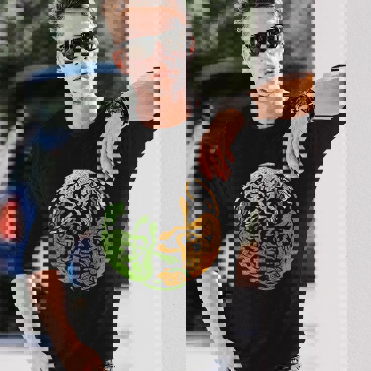 アイルランドデザイン ケルト犬＆旗トリコロールアイルランド 長袖Tシャツ 彼への贈り物