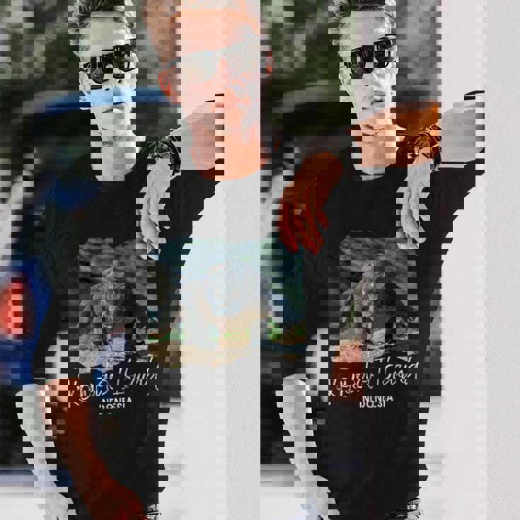 コモド島インドネシアコモドドラゴン 長袖Tシャツ 彼への贈り物