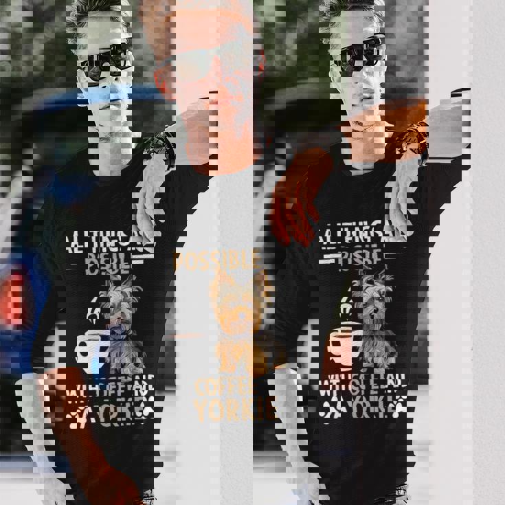 コーヒーとヨーキー ヨークシャー テリアでできるすべてのこと 長袖Tシャツ 彼への贈り物