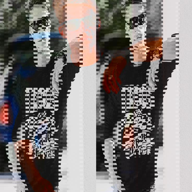 タコス ビール なぜここにいるのか パブ シンコ・デ・マヨ メキシコを飲む 長袖Tシャツ 彼への贈り物