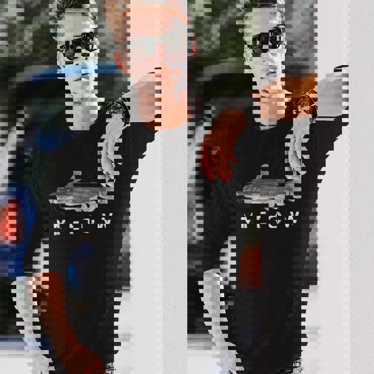 ナマズ シャツ ニャーファニー ナマズ フィッシング フィッシャーマン 長袖Tシャツ 彼への贈り物