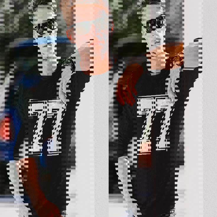 ナンバー77 野球 フットボール 誕生日 長袖Tシャツ 彼への贈り物