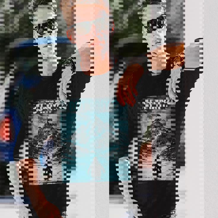 ニヒリストペンギンがなぜニヒリストペンギンなのか 長袖Tシャツ 彼への贈り物